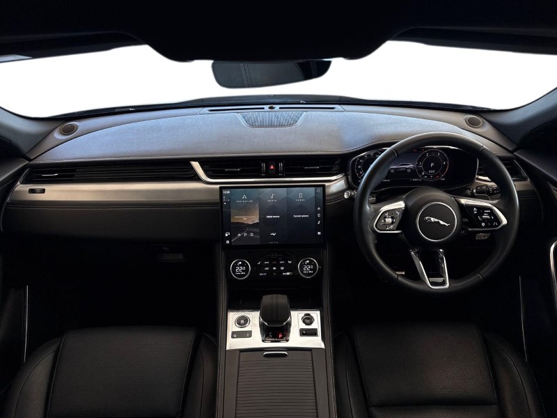 Used Jaguar F-Pace 2023 for sale - 77945574: Photo 9