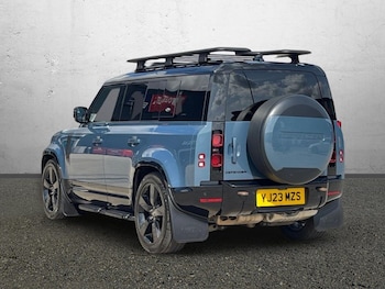 Used Land Rover Defender 2023 for sale - 79536086: Photo