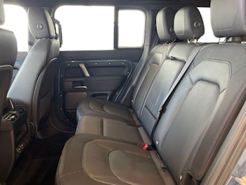 Used Land Rover Defender 2023 for sale - 79536086: Photo
