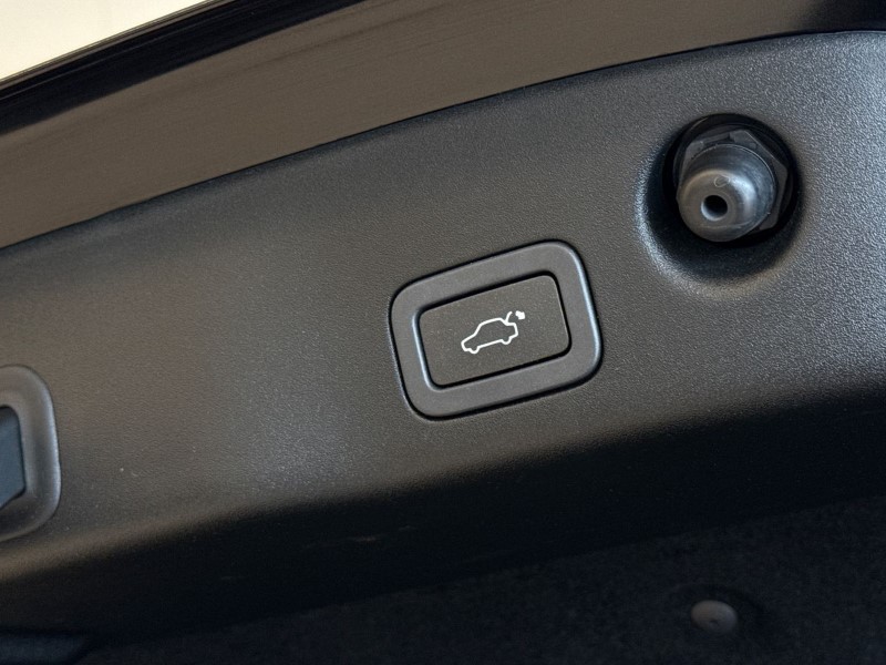 Used Jaguar XJ 2017 for sale - 78011182: Photo 39