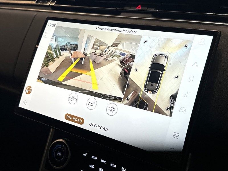 Used Land Rover Range Rover 2023 for sale - 77151600: Photo 12