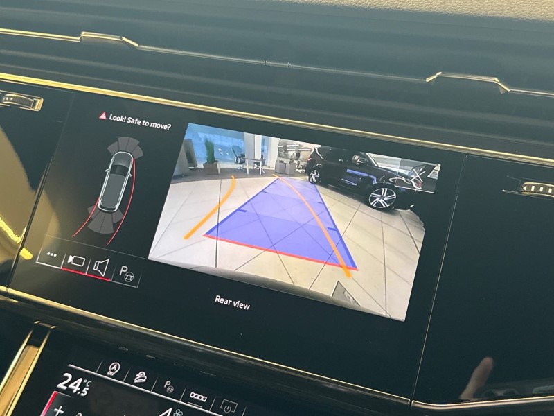 Used Audi Q7 2023 for sale - 76982094: Photo 31