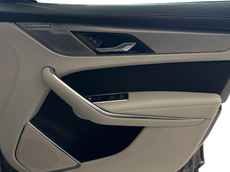 Used Jaguar F-Pace 2023 for sale - 78199148: Photo 23