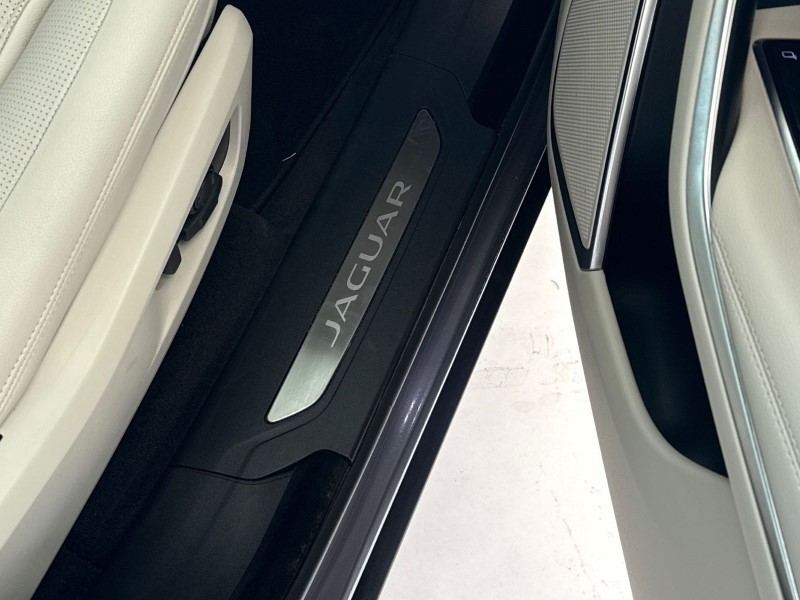 Used Jaguar F-Pace 2023 for sale - 78199148: Photo 40