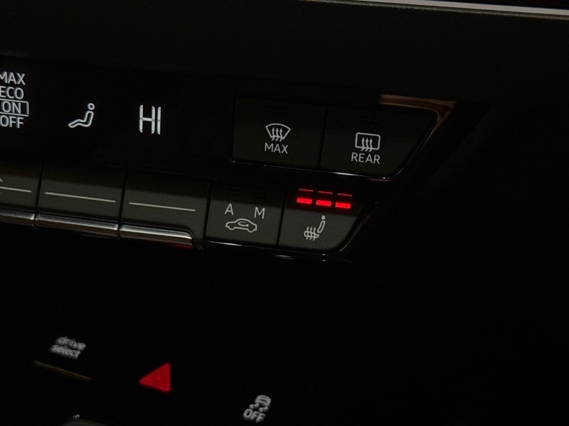 Used Audi Q4 e-tron 2023 for sale - 77210369: Photo 33