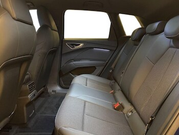 Used Audi Q4 e-tron 2023 for sale - 77210369: Photo