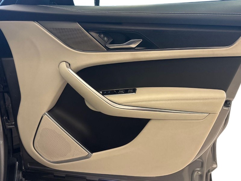 Used Jaguar F-Pace 2023 for sale - 77607082: Photo 23