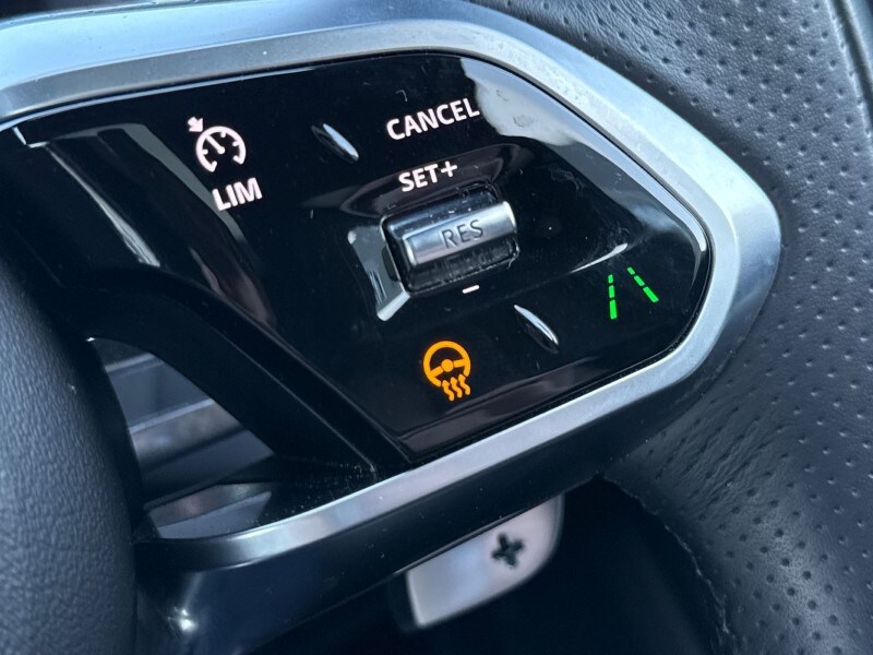 Used Jaguar XE 2022 for sale - 77762926: Photo 27