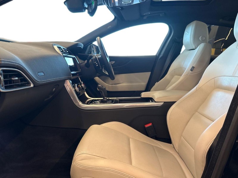 Used Jaguar XE 2022 for sale - 77762926: Photo 3