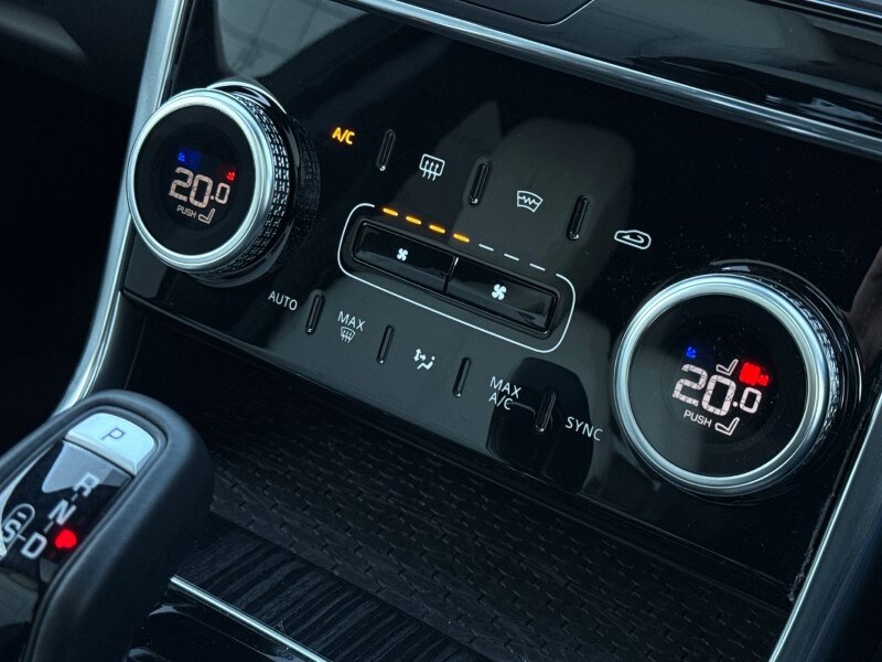 Used Jaguar XE 2022 for sale - 77762926: Photo 32