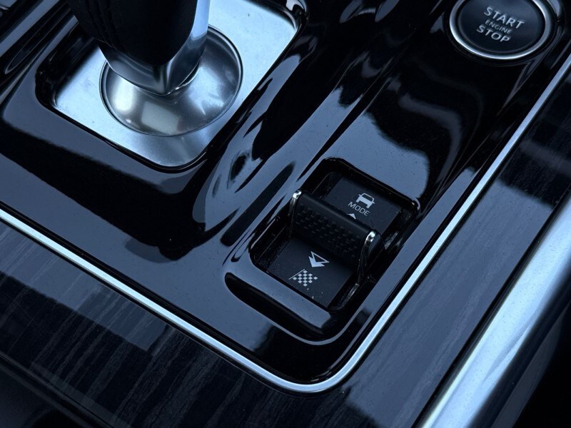 Used Jaguar XE 2022 for sale - 77762926: Photo 33