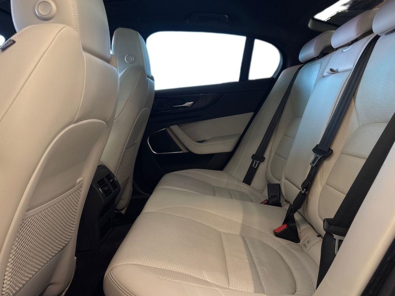 Used Jaguar XE 2022 for sale - 77762926: Photo 4