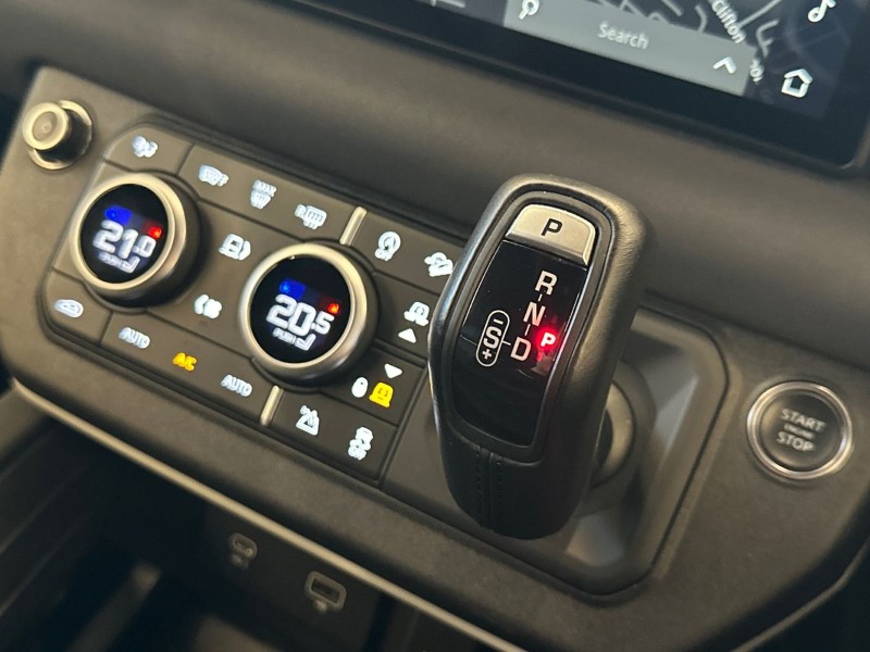 Used Land Rover Defender 2022 for sale - 77207076: Photo 13