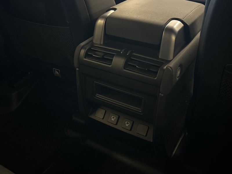 Used Land Rover Defender 2022 for sale - 77207076: Photo 18