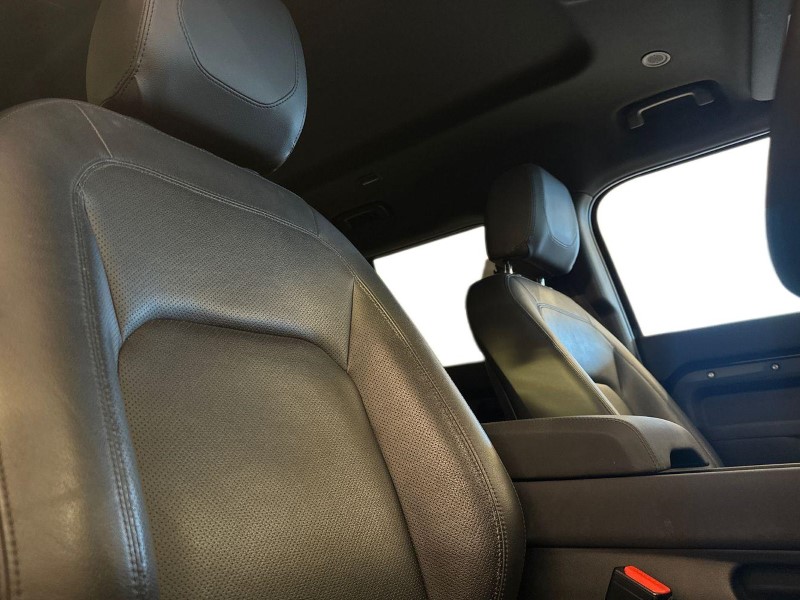 Used Land Rover Defender 2022 for sale - 77207076: Photo 26