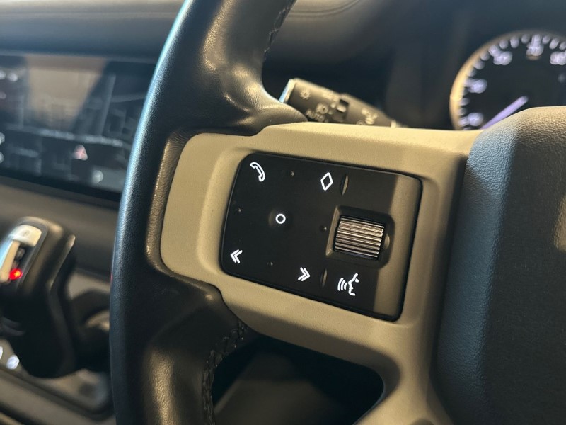 Used Land Rover Defender 2022 for sale - 77207076: Photo 27