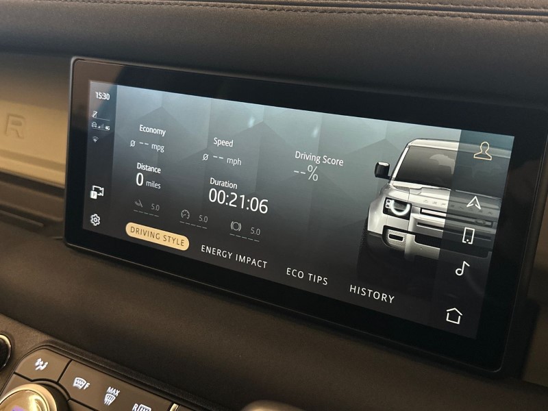 Used Land Rover Defender 2022 for sale - 77207076: Photo 32