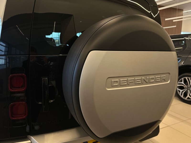 Used Land Rover Defender 2022 for sale - 77207076: Photo 43