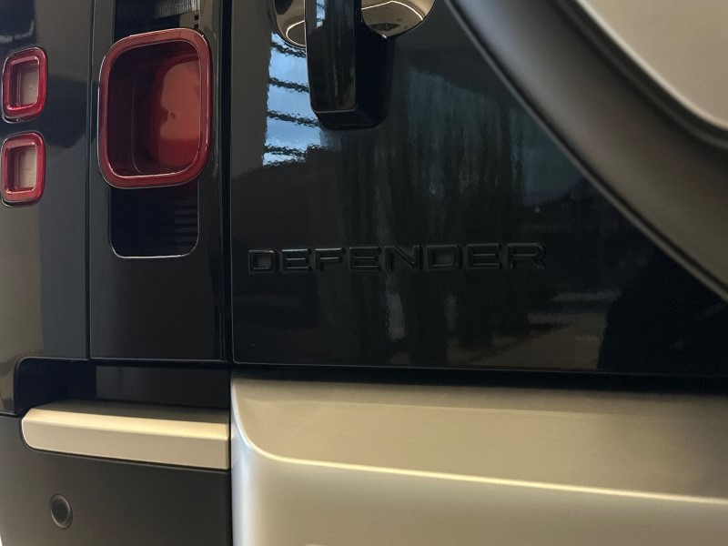 Used Land Rover Defender 2022 for sale - 77207076: Photo 44