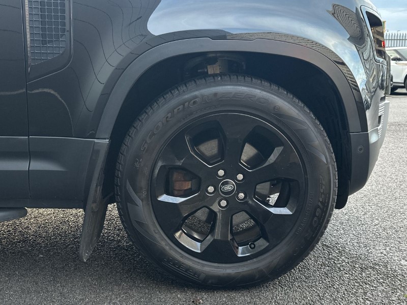 Used Land Rover Defender 2022 for sale - 77207076: Photo 8