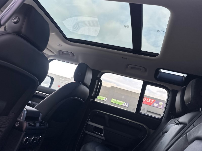 Used Land Rover Defender 2024 for sale - 77732693: Photo 21