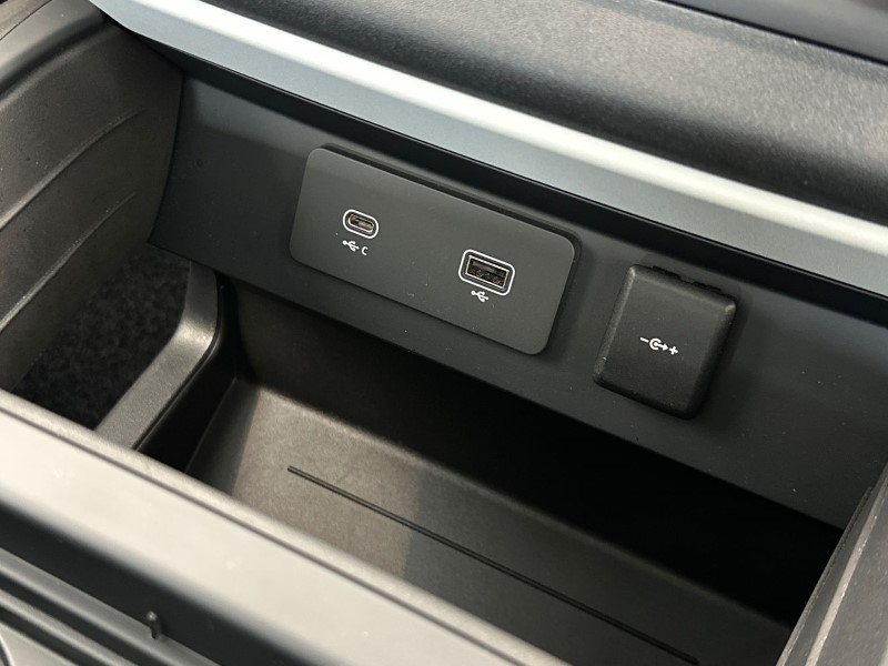 Used Land Rover Defender 2024 for sale - 77732693: Photo 35