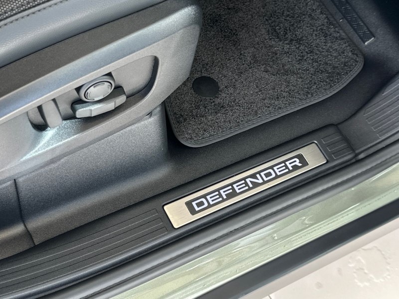 Used Land Rover Defender 2024 for sale - 77732693: Photo 38