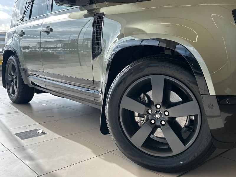 Used Land Rover Defender 2024 for sale - 77732693: Photo 43