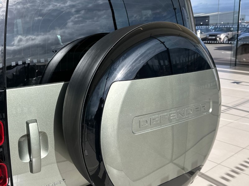 Used Land Rover Defender 2024 for sale - 77732693: Photo 44