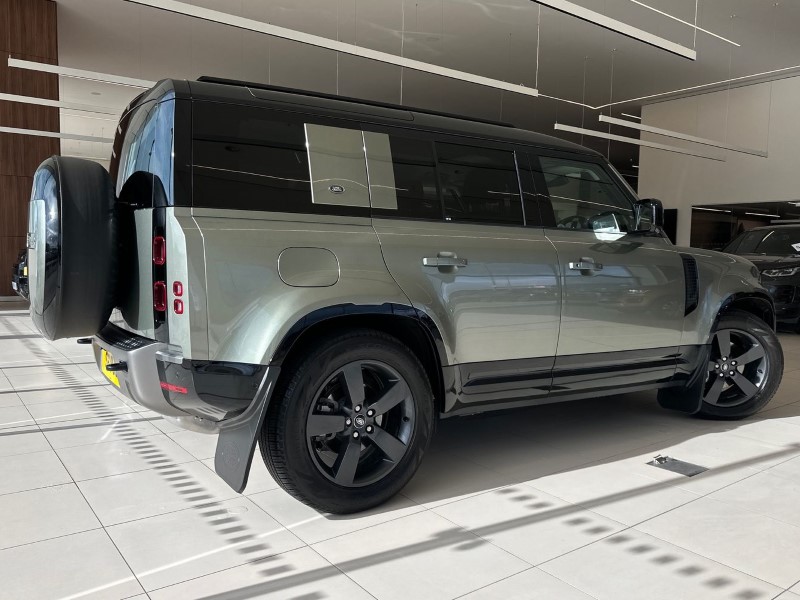 Used Land Rover Defender 2024 for sale - 77732693: Photo 51