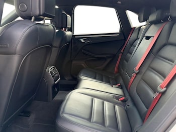 Used Porsche Macan 2023 for sale - 78708837: Photo