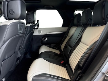 Used Land Rover Discovery 2023 for sale - 79057348: Photo