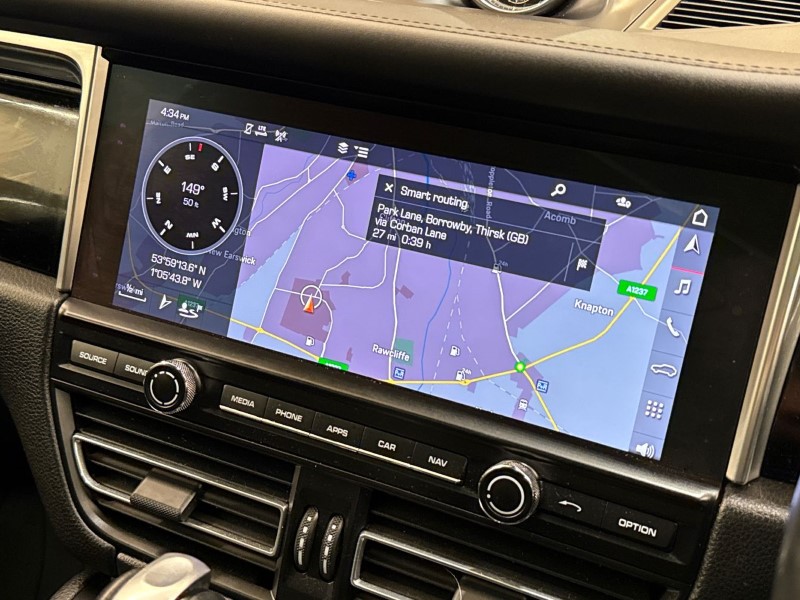 Used Porsche Macan 2021 for sale - 76981964: Photo 11