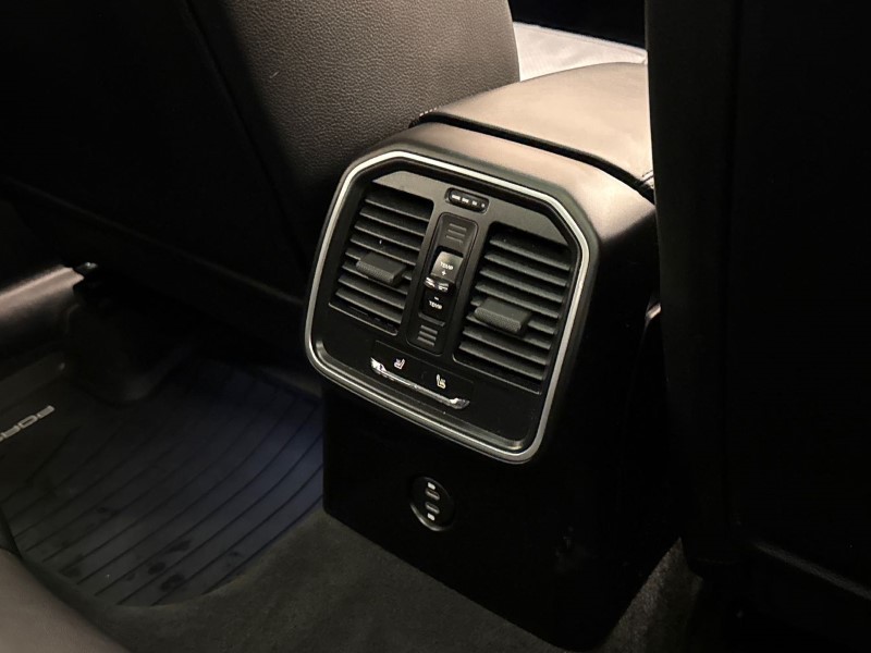 Used Porsche Macan 2021 for sale - 76981964: Photo 18