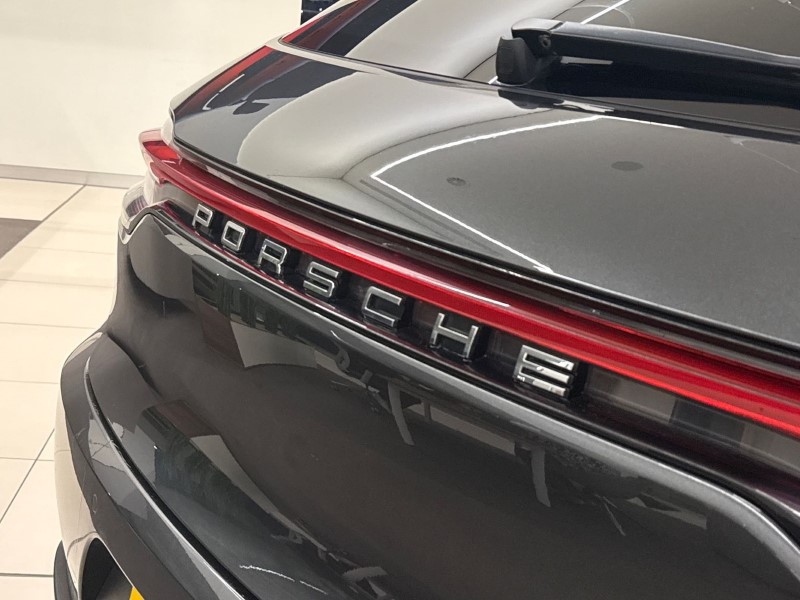 Used Porsche Macan 2021 for sale - 76981964: Photo 46