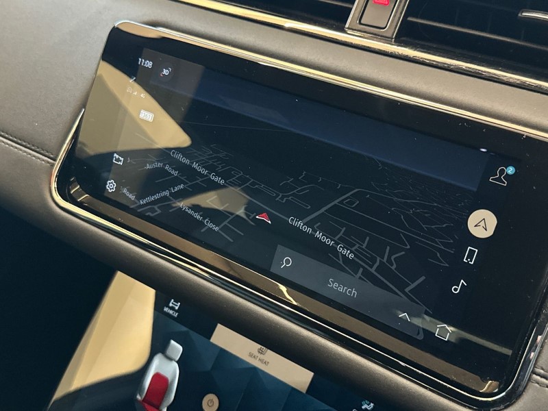 Used Land Rover Range Rover Evoque 2022 for sale - 77186428: Photo 11