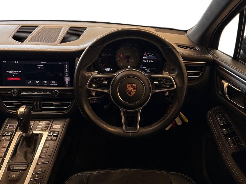 Used Porsche Macan 2021 for sale - 76981556: Photo 15