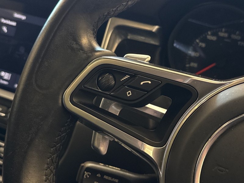 Used Porsche Macan 2021 for sale - 76981556: Photo 28