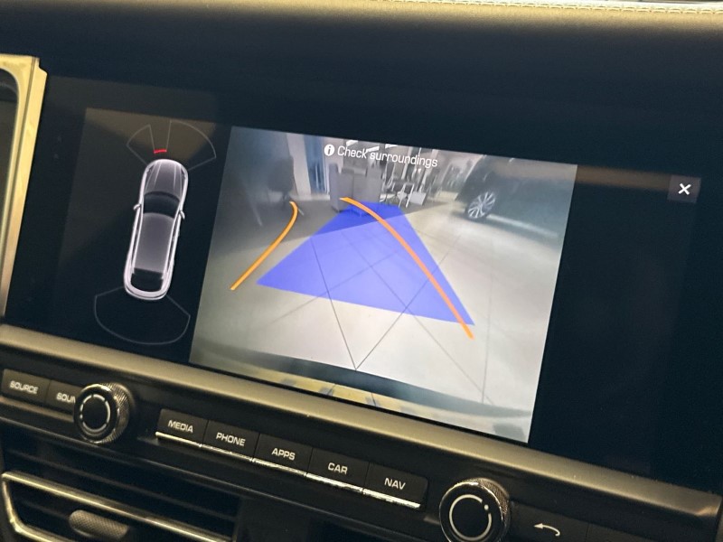 Used Porsche Macan 2021 for sale - 76981556: Photo 32