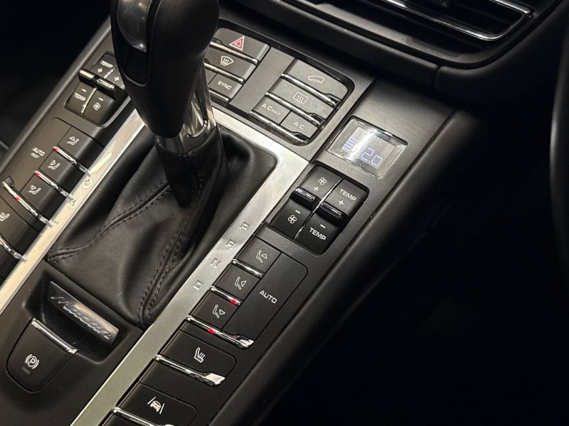 Used Porsche Macan 2021 for sale - 76981556: Photo 34