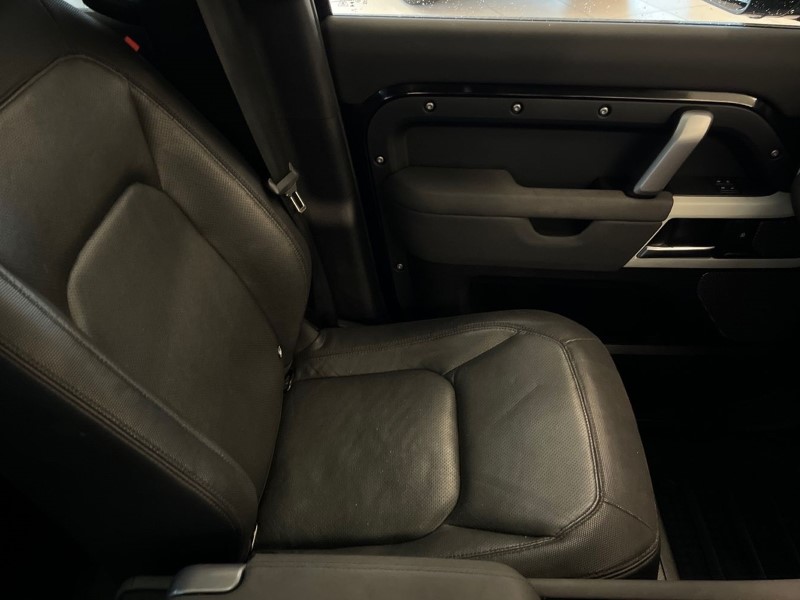 Used Land Rover Defender 2023 for sale - 76981616: Photo 26