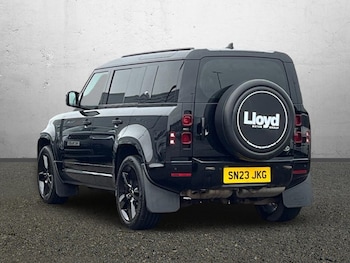 Used Land Rover Defender 2023 for sale - 76981616: Photo