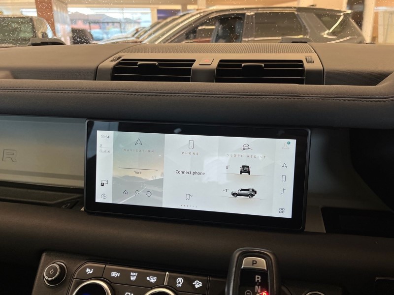 Used Land Rover Defender 2023 for sale - 76981616: Photo 31