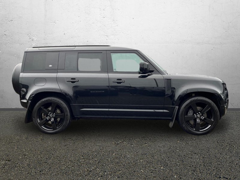 Used Land Rover Defender 2023 for sale - 76981616: Photo 5