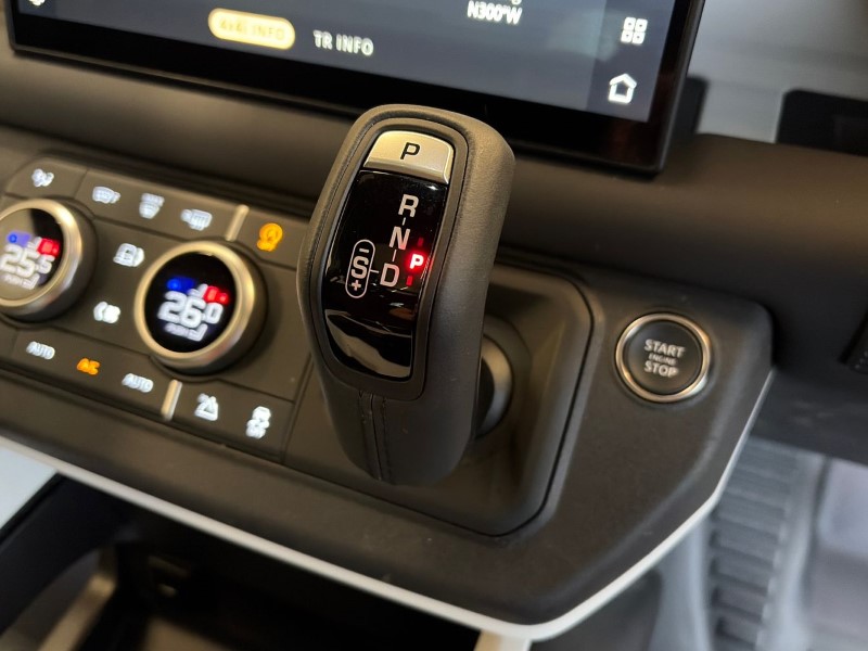 Used Land Rover Defender 2025 for sale - 77296719: Photo 13