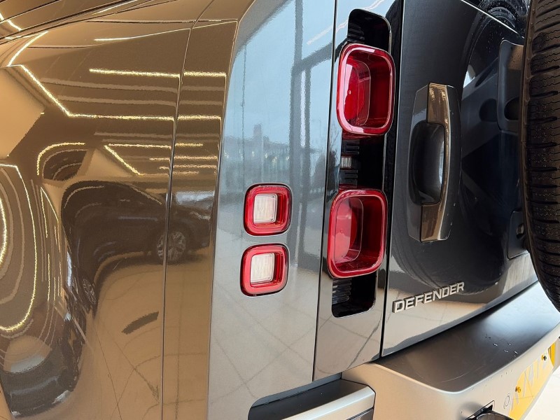 Used Land Rover Defender 2025 for sale - 77296719: Photo 19