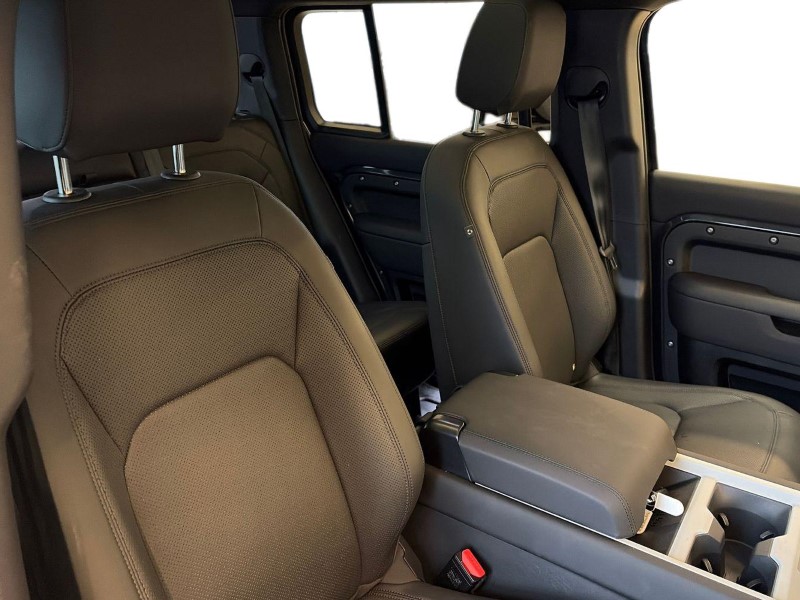 Used Land Rover Defender 2025 for sale - 77296719: Photo 27