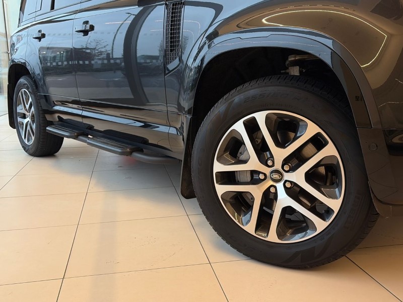 Used Land Rover Defender 2025 for sale - 77296719: Photo 46