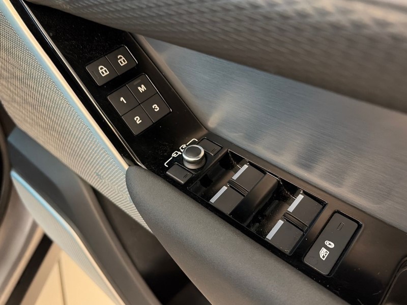 Used Land Rover Range Rover Velar 2021 for sale - 77492775: Photo 24