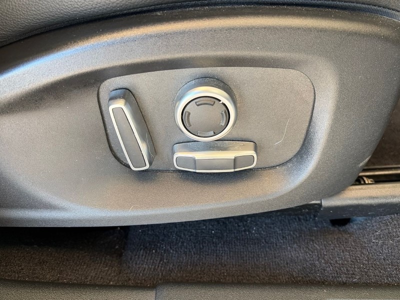 Used Jaguar E-Pace 2021 for sale - 76982399: Photo 25